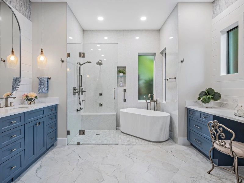 Primary bathroom remodeled by a DreamMaker Bath & Kitchen franchise